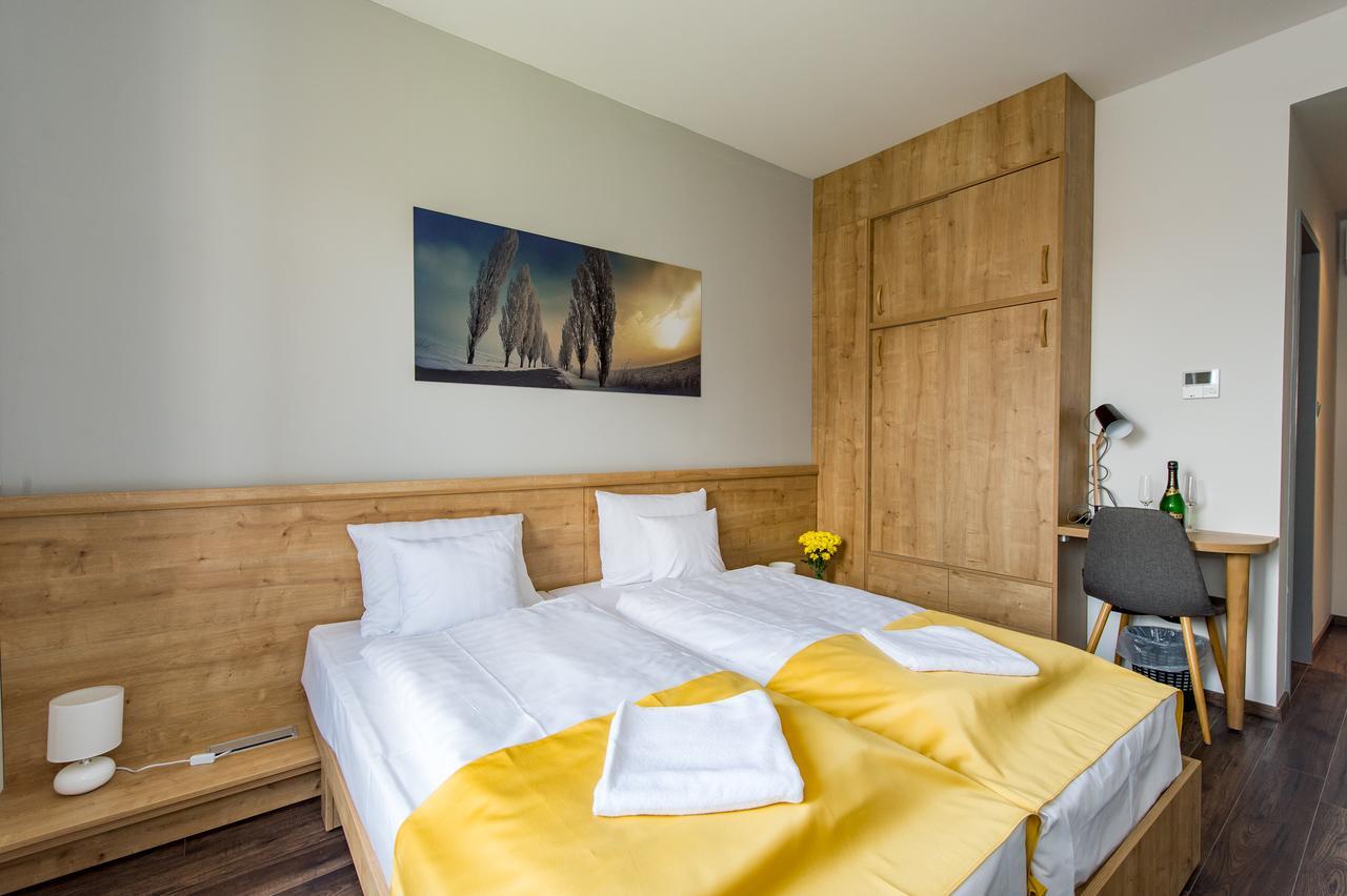 Pilvax Hotel Калоча Екстер'єр фото