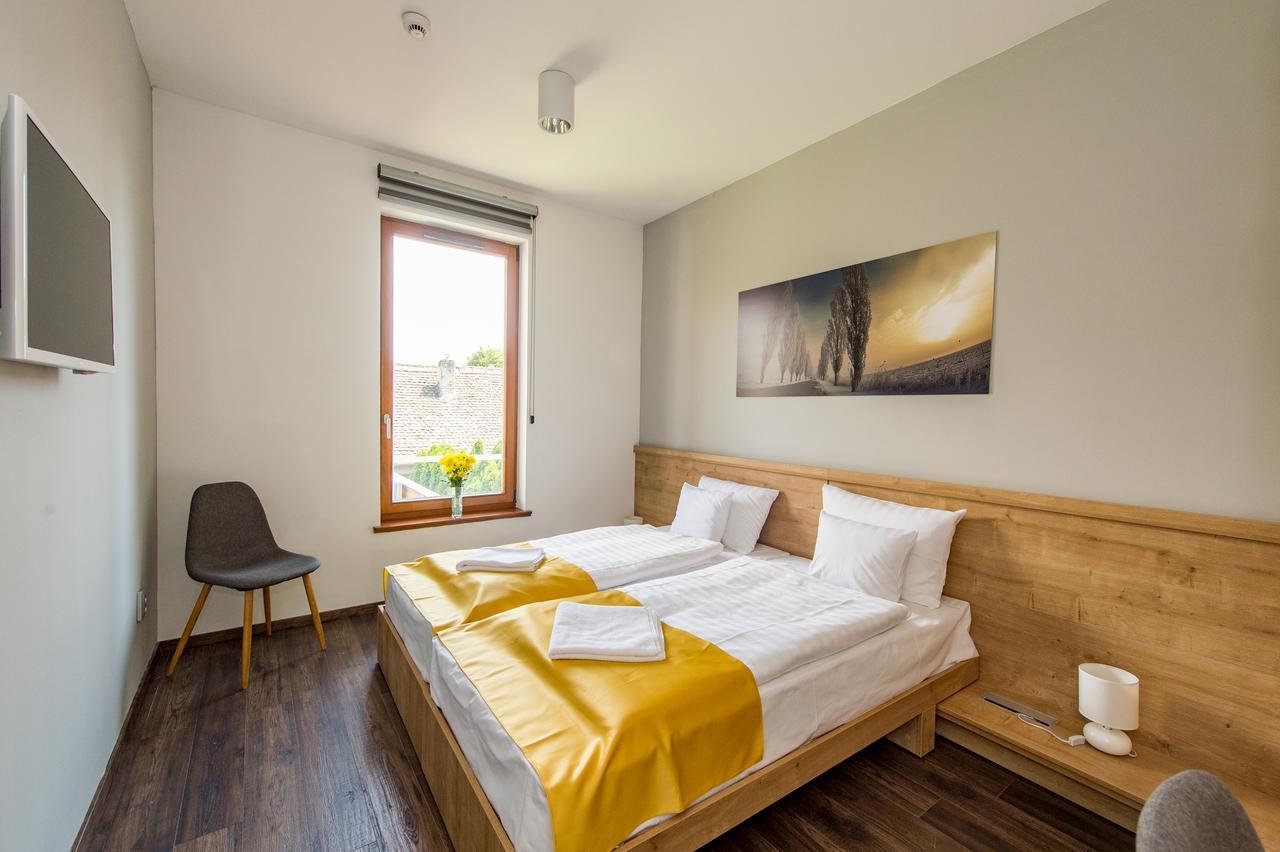 Pilvax Hotel Калоча Екстер'єр фото